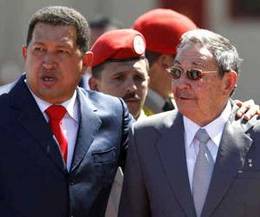 Raul Castro Lays Wreath at Tomb of Simón Bolivar